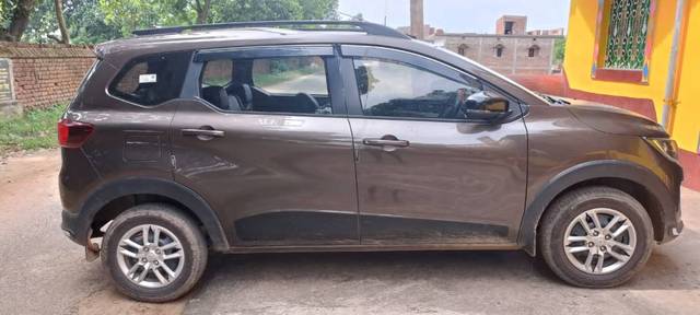 https://images10.gaadi.com/usedgaadi-sellcar/UsedCar/f538918aa/3d61dbfb-a94f-44d3-9966-bf81fb32daa1.jpg?imwidth=6401
