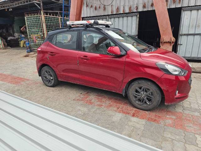 https://images10.gaadi.com/usedgaadi-sellcar/UsedCar/f5390f79a/0a321f4b-cbbd-45d3-b869-30f92069cf39.jpg?imwidth=6400