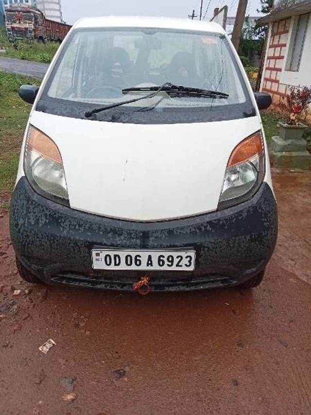 https://images10.gaadi.com/usedgaadi-sellcar/UsedCar/f5391063a/de17fe3c-cd1b-423e-9572-3802c7720dec.jpg?imwidth=6400