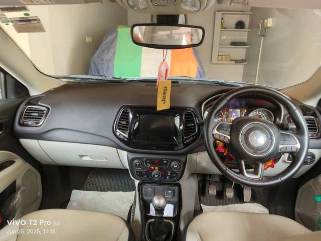https://images10.gaadi.com/usedgaadi-sellcar/UsedCar/f539195da/901a9731-3419-4cac-9663-9e9582305646.jpg?imwidth=6401
