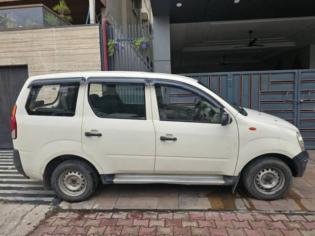 https://images10.gaadi.com/usedgaadi-sellcar/UsedCar/f5397e00a/b14fc0c3-3c04-47d5-9fa2-e22dfecb4050.jpg?imwidth=6401