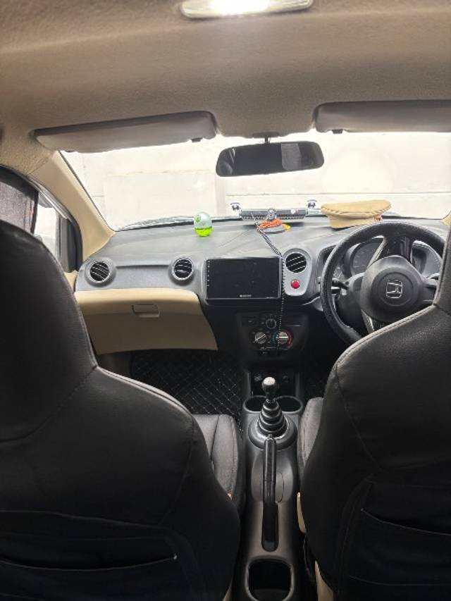 https://images10.gaadi.com/usedgaadi-sellcar/UsedCar/f53997a7a/f59a5b2a-1175-4a7d-9dc5-4dbbcc68b442.jpeg?imwidth=6400