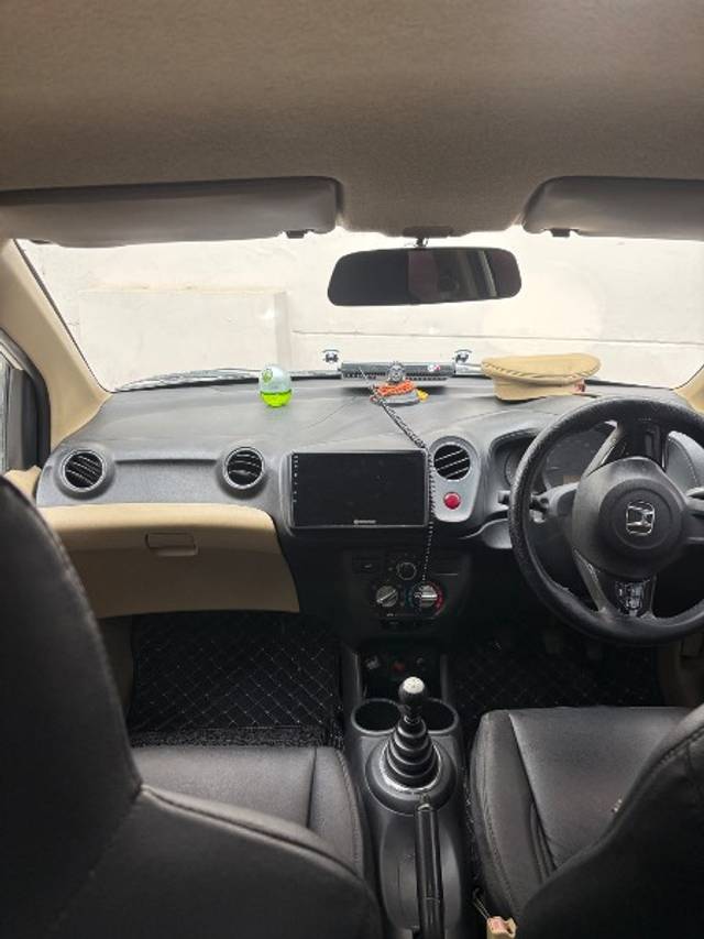 https://images10.gaadi.com/usedgaadi-sellcar/UsedCar/f53997a7a/ffec5948-5211-435b-ad2d-276f52b96e88.jpeg?imwidth=6401