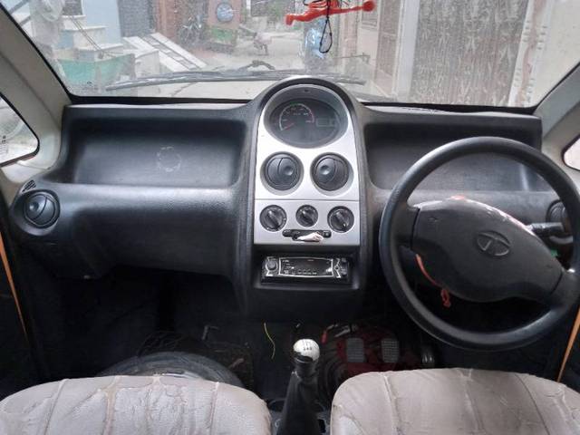 https://images10.gaadi.com/usedgaadi-sellcar/UsedCar/f53a2025a/d8e5d9eb-3a55-41b0-a6a6-2264770749fe.jpg?imwidth=6402