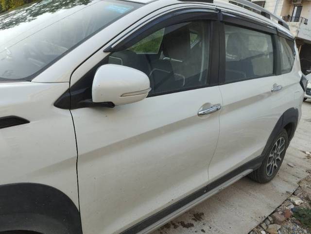https://images10.gaadi.com/usedgaadi-sellcar/UsedCar/f53a85c0a/df01c5df-51e8-4054-a7e0-fe8500b8399a.jpg?imwidth=6402