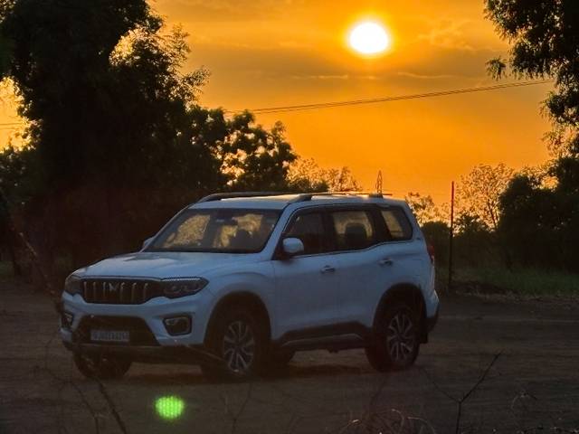 https://images10.gaadi.com/usedgaadi-sellcar/UsedCar/f53aea5fa/e9f01149-4411-4b7b-8b76-a041e5671685.jpeg?imwidth=6402
