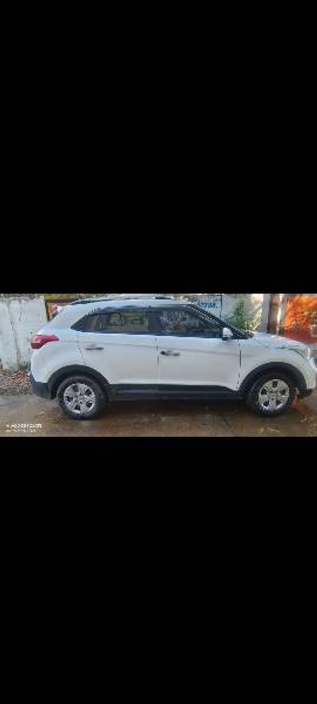 https://images10.gaadi.com/usedgaadi-sellcar/UsedCar/f53b53f8a/c4481f40-4728-4c8a-836e-b81f08f8653a.jpg?imwidth=6402
