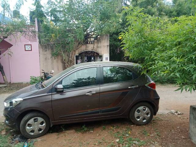 https://images10.gaadi.com/usedgaadi-sellcar/UsedCar/f53bbe54a/9efde3d5-04f1-4a8a-b08a-1c0b8c06ee41.jpg?imwidth=6401