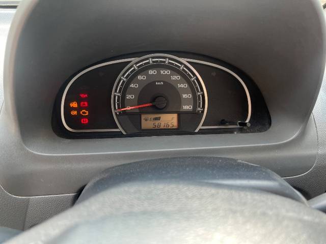 https://images10.gaadi.com/usedgaadi-sellcar/UsedCar/f53c4f4ba/702846d1-8cec-49d5-90e1-63aa62cd3d1b.jpeg?imwidth=6402
