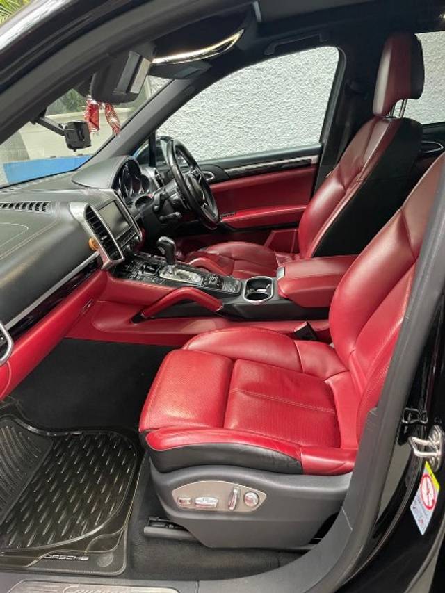 https://images10.gaadi.com/usedgaadi-sellcar/UsedCar/f53c9b3ca/0542bc2d-863d-4559-a483-464c53b8a019.jpeg?imwidth=6402