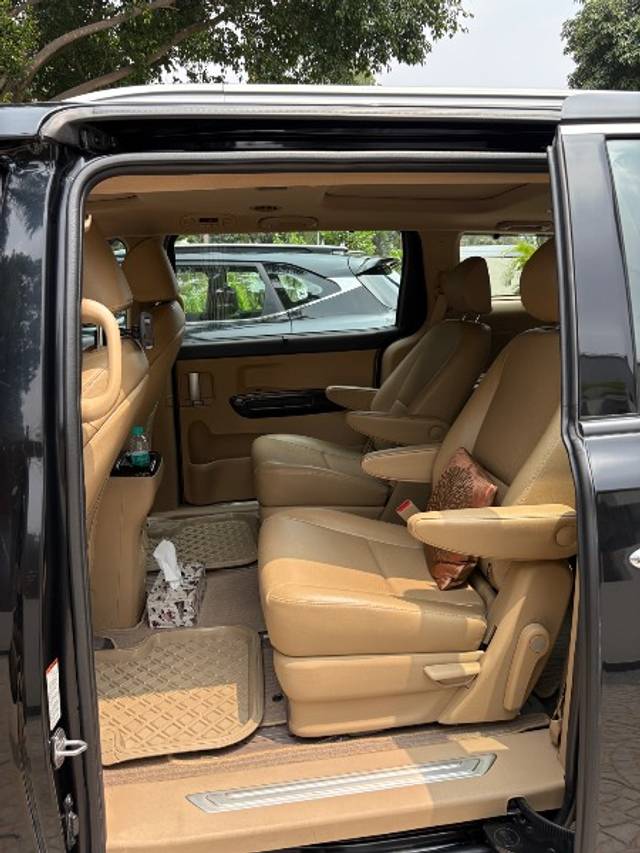 https://images10.gaadi.com/usedgaadi-sellcar/UsedCar/f53ce17fa/e9b74c64-3e34-4fcf-8fdc-362437e0fbf8.jpeg?imwidth=6402
