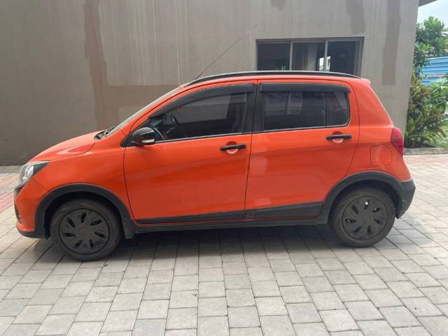 https://images10.gaadi.com/usedgaadi-sellcar/UsedCar/f53ceda9a/5bdf118f-0b39-444c-8475-23b22b11d3c5.jpeg?imwidth=6401