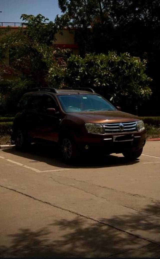 https://images10.gaadi.com/usedgaadi-sellcar/UsedCar/f53d9320a/5efb0bfa-ad91-4cad-b024-c34c6f341dda.jpg?imwidth=6400