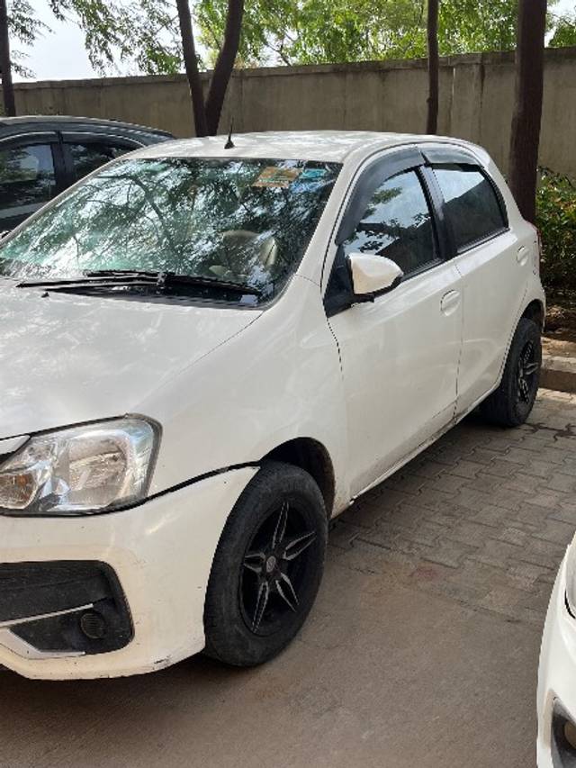 https://images10.gaadi.com/usedgaadi-sellcar/UsedCar/f53e3782a/4175a8d6-a714-401a-bf74-c646e5626b4e.jpeg?imwidth=6401
