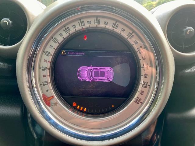 https://images10.gaadi.com/usedgaadi-sellcar/UsedCar/f53ea068a/21b0702d-074c-41fd-bbd1-eb8c9be7a64f.jpeg?imwidth=6402