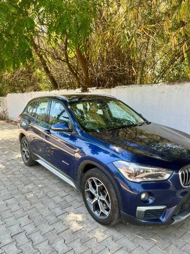 https://images10.gaadi.com/usedgaadi-sellcar/UsedCar/f53eaa5da/8f142f7b-a4ac-412f-a359-528bd04e81da.jpeg?imwidth=6400