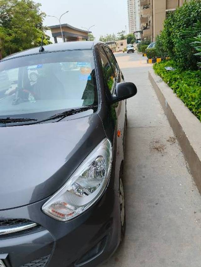 https://images10.gaadi.com/usedgaadi-sellcar/UsedCar/f53eda44a/3712f26e-ff08-420c-b65b-3cb0b00fd660.jpg?imwidth=6402