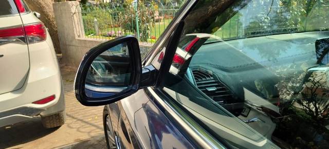 https://images10.gaadi.com/usedgaadi-sellcar/UsedCar/f53fb1eaa/ac88f6f5-5698-415f-b573-de36420a5db3.jpeg?imwidth=6402