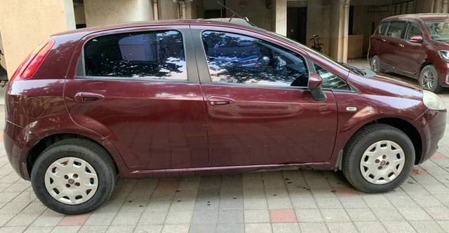 https://images10.gaadi.com/usedgaadi-sellcar/UsedCar/f5401cfca/fa76bc43-6f0e-4774-8bbb-2096ef69392c.jpeg?imwidth=6401