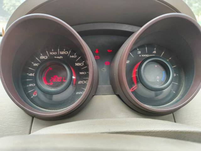 https://images10.gaadi.com/usedgaadi-sellcar/UsedCar/f5403b51a/3fec1fff-07d2-42dc-936e-984a03af1f4e.jpg?imwidth=6402