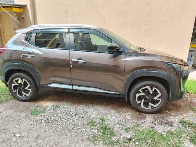 https://images10.gaadi.com/usedgaadi-sellcar/UsedCar/f54096fda/421a023a-44b5-4288-a0cb-11315761dba6.jpg?imwidth=6401