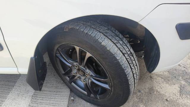 https://images10.gaadi.com/usedgaadi-sellcar/UsedCar/f54218e3a/27525ff6-bdff-4f65-8cf9-d6c8192689e4.jpg?imwidth=6402