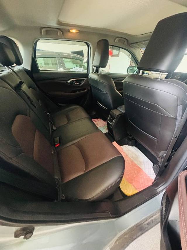 https://images10.gaadi.com/usedgaadi-sellcar/UsedCar/f54240a5a/c3542f41-b21b-498a-be95-160cd2aaebbe.jpeg?imwidth=6402