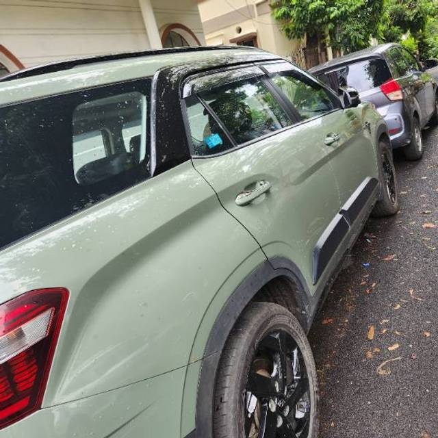 https://images10.gaadi.com/usedgaadi-sellcar/UsedCar/f5427132a/bb2d8478-f9b1-4dce-a34a-c7666c9f9dd1.jpg?imwidth=6402