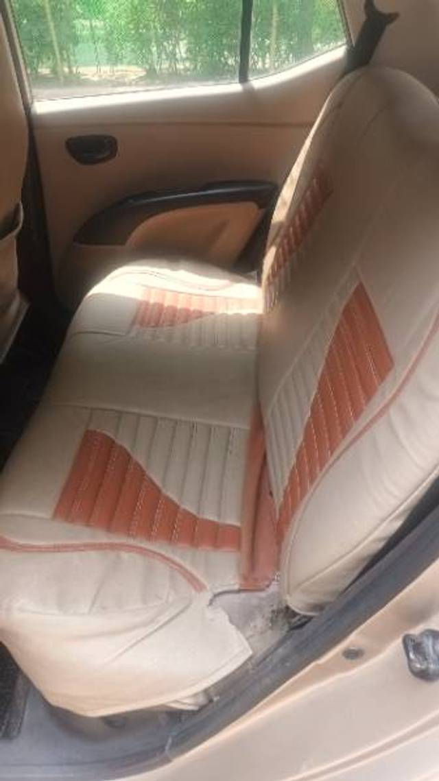 https://images10.gaadi.com/usedgaadi-sellcar/UsedCar/f5428e5aa/169574e9-0554-46cc-b4f3-4ccf3e65ce4c.jpg?imwidth=6402