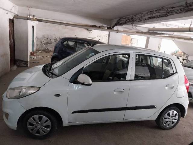 https://images10.gaadi.com/usedgaadi-sellcar/UsedCar/f5433b8ca/0cc568fd-9adf-4e3a-aef0-1665a35e9418.jpg?imwidth=6400