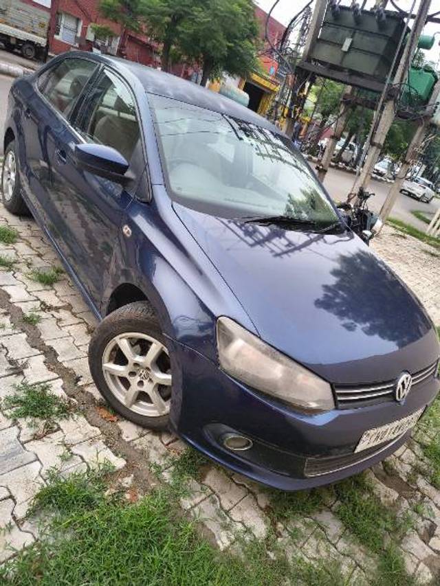 https://images10.gaadi.com/usedgaadi-sellcar/UsedCar/f5435026a/1ce56a6c-bae0-4f4d-849a-cbdff60e8099.jpg?imwidth=6400