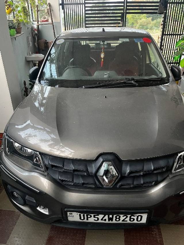 https://images10.gaadi.com/usedgaadi-sellcar/UsedCar/f543a6eaa/41df470c-4155-4127-8e98-539844bce9c5.jpeg?imwidth=6400