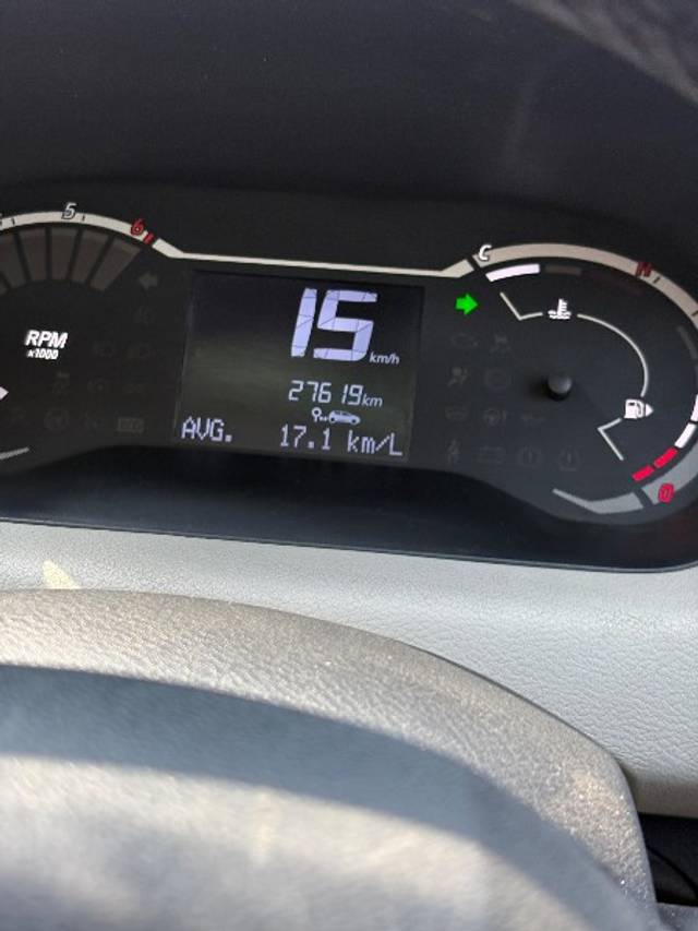 https://images10.gaadi.com/usedgaadi-sellcar/UsedCar/f5441f25a/c7137061-0234-43df-b6e9-c6b2da38ac18.jpeg?imwidth=6402