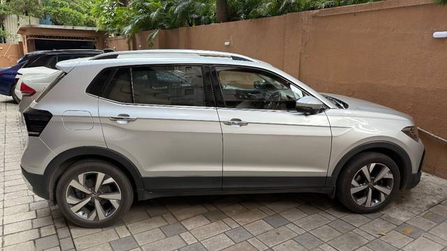 https://images10.gaadi.com/usedgaadi-sellcar/UsedCar/f5442ea8a/6a41deca-a7f4-4e08-bccb-2ae24caa5883.jpeg?imwidth=6401