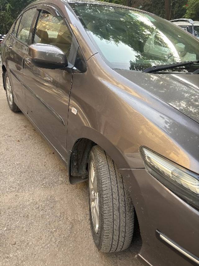 https://images10.gaadi.com/usedgaadi-sellcar/UsedCar/f5445d4ba/3e07ccb3-0761-47a4-acfd-1b47af906d29.jpg?imwidth=6401