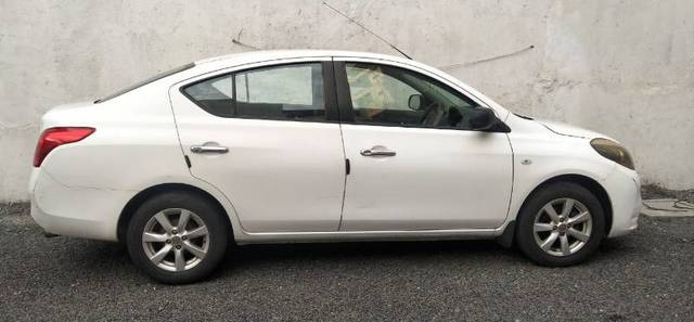 https://images10.gaadi.com/usedgaadi-sellcar/UsedCar/f5449798a/3437c7a2-9313-4757-a9a5-6d6d7620dcfb.jpg?imwidth=6400