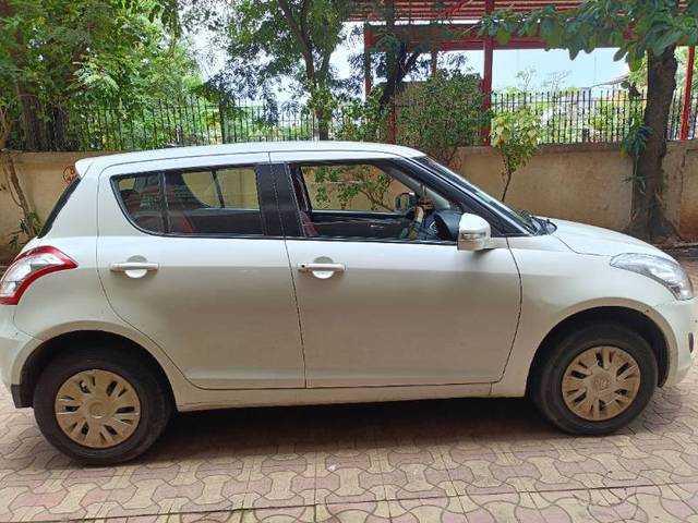 https://images10.gaadi.com/usedgaadi-sellcar/UsedCar/f5450804a/bf50fc89-7d97-4beb-9739-5422afe2c67b.jpg?imwidth=6400