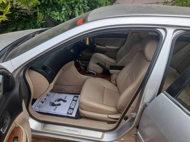 https://images10.gaadi.com/usedgaadi-sellcar/UsedCar/f5451db0a/d27f8be8-1fc8-4c72-9bf0-cfe8e2ab2e6a.jpg?imwidth=6402
