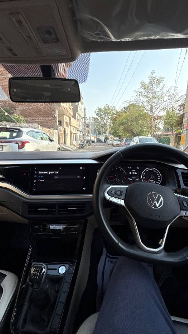 https://images10.gaadi.com/usedgaadi-sellcar/UsedCar/f5457bd0a/70d420c6-d317-473f-a01f-4a734e0938a7.jpeg?imwidth=6402