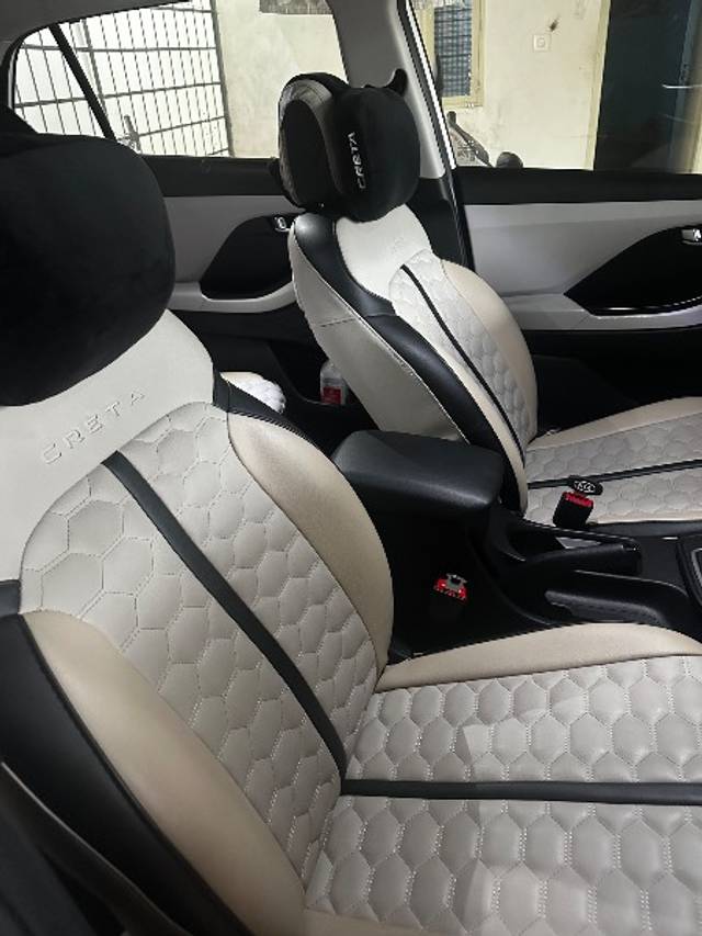 https://images10.gaadi.com/usedgaadi-sellcar/UsedCar/f545cc71a/337af079-1547-4ed4-a851-7a479f5e13c5.jpeg?imwidth=6401