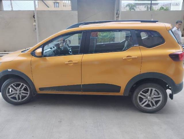 https://images10.gaadi.com/usedgaadi-sellcar/UsedCar/f545fb81a/ade884f9-c095-43d4-8161-8885e3d0b137.jpg?imwidth=6401