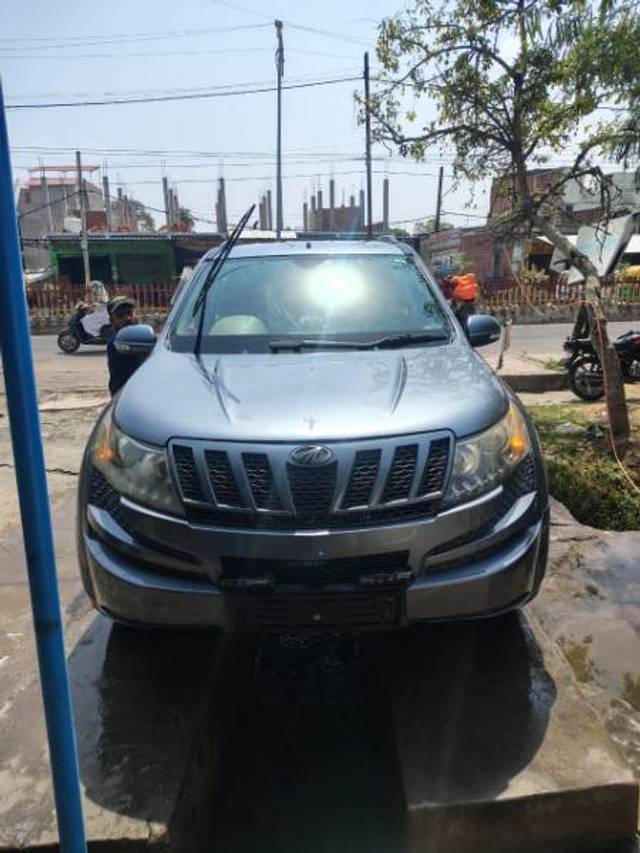 https://images10.gaadi.com/usedgaadi-sellcar/UsedCar/f5461d5ca/2f71f2c8-cf2b-413e-a31b-f29127d11a76.jpg?imwidth=6400