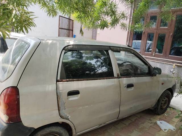 https://images10.gaadi.com/usedgaadi-sellcar/UsedCar/f546aa6ca/8d99163d-6cbb-4e9c-86f5-15b0c51fedc7.jpg?imwidth=6401