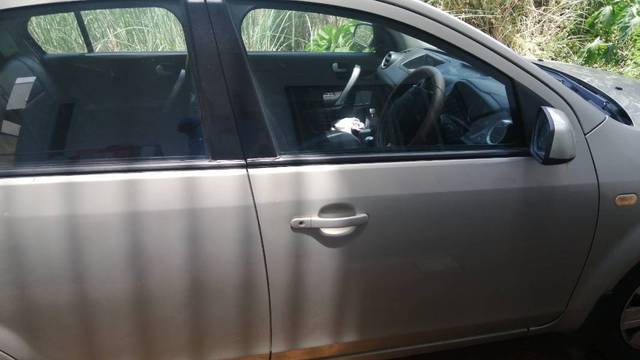 https://images10.gaadi.com/usedgaadi-sellcar/UsedCar/f546ba9ba/d353c9b0-1f3c-439d-a829-138890026f9d.jpeg?imwidth=6402