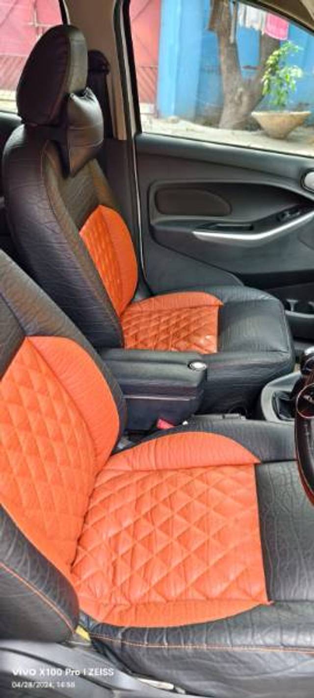https://images10.gaadi.com/usedgaadi-sellcar/UsedCar/f546eecaa/a65c32ca-8a1b-4e39-b4b9-f18eb675f046.jpg?imwidth=6401