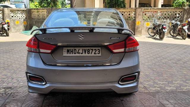 https://images10.gaadi.com/usedgaadi-sellcar/UsedCar/f546f912a/6b4c195f-a6a3-4e28-b8d4-d85dbff2f762.jpg?imwidth=6402