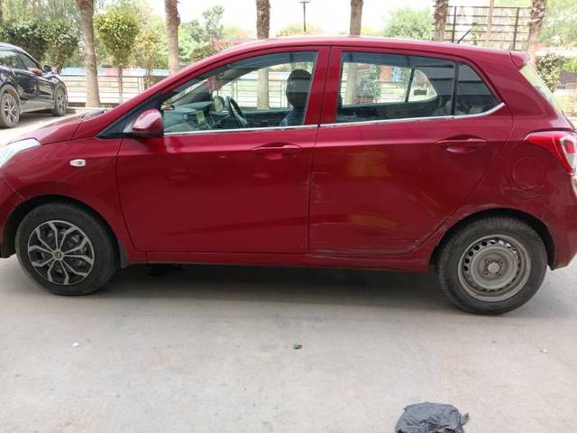 https://images10.gaadi.com/usedgaadi-sellcar/UsedCar/f5481ea0a/63382209-d549-4630-87ad-5dc2303bd9c4.jpg?imwidth=6402