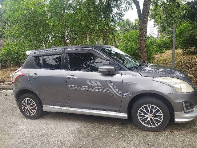 https://images10.gaadi.com/usedgaadi-sellcar/UsedCar/f5487df7a/225ef5f6-fbc8-4983-af3e-cdb378a06ad3.jpg?imwidth=6401