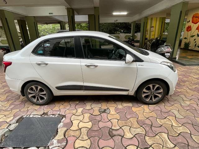 https://images10.gaadi.com/usedgaadi-sellcar/UsedCar/f549c2b4a/3e6a9143-59e4-45f6-bcd4-f6ae1b8ce976.jpeg?imwidth=6401