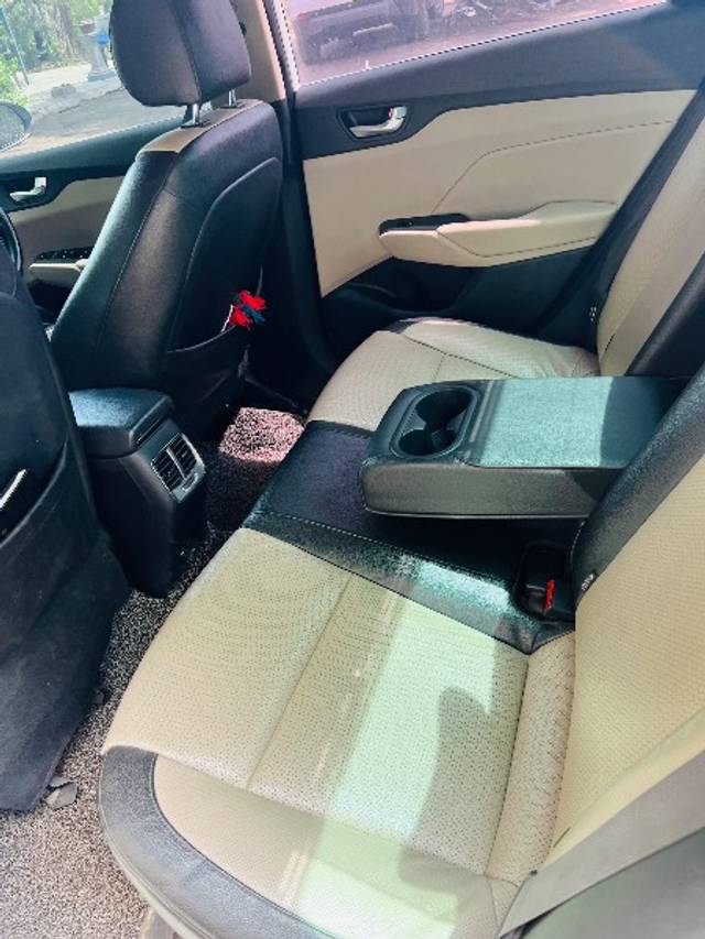 https://images10.gaadi.com/usedgaadi-sellcar/UsedCar/f549c522a/90b239a1-51c2-4e58-9dff-259727ffcd3c.jpeg?imwidth=6402